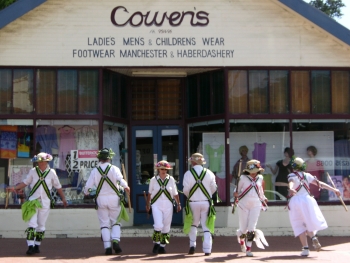 Cowens Drapery - Cygnet Folk Festival 2006